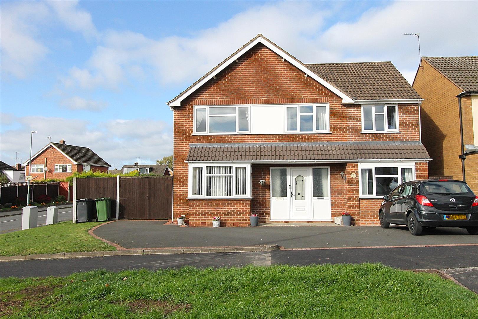4 bed property in Kingsway, Stourport-on-Severn